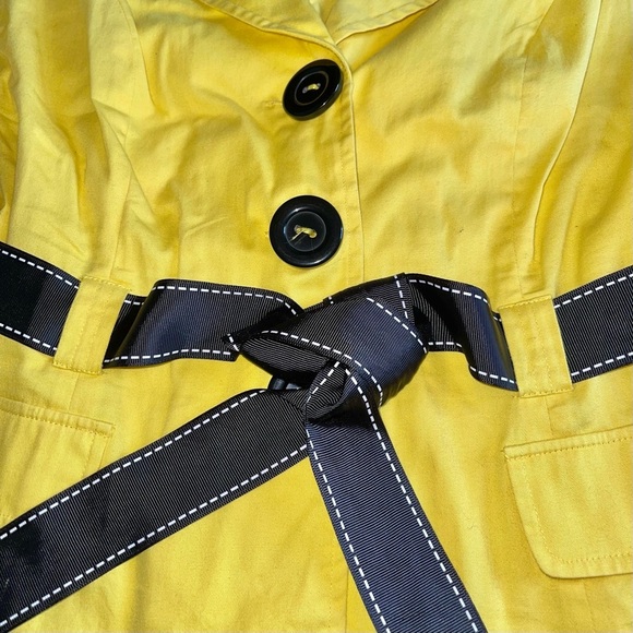 RB Collection Yellow Women's Blouse with Belt Sz 10 - Picture 4 of 5